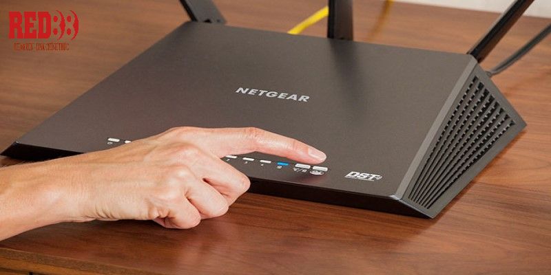 Tái khởi động Router wifi nhà bạn